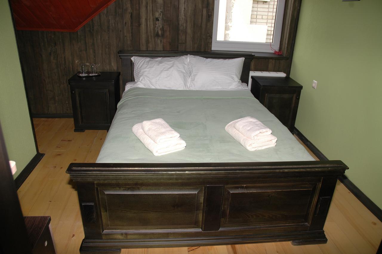 Guest House Лвив Екстериор снимка