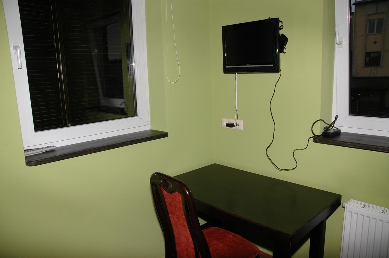 Guest House Лвив Екстериор снимка