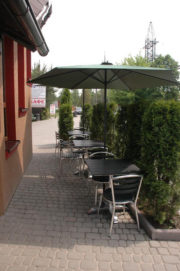 Guest House Лвив Екстериор снимка
