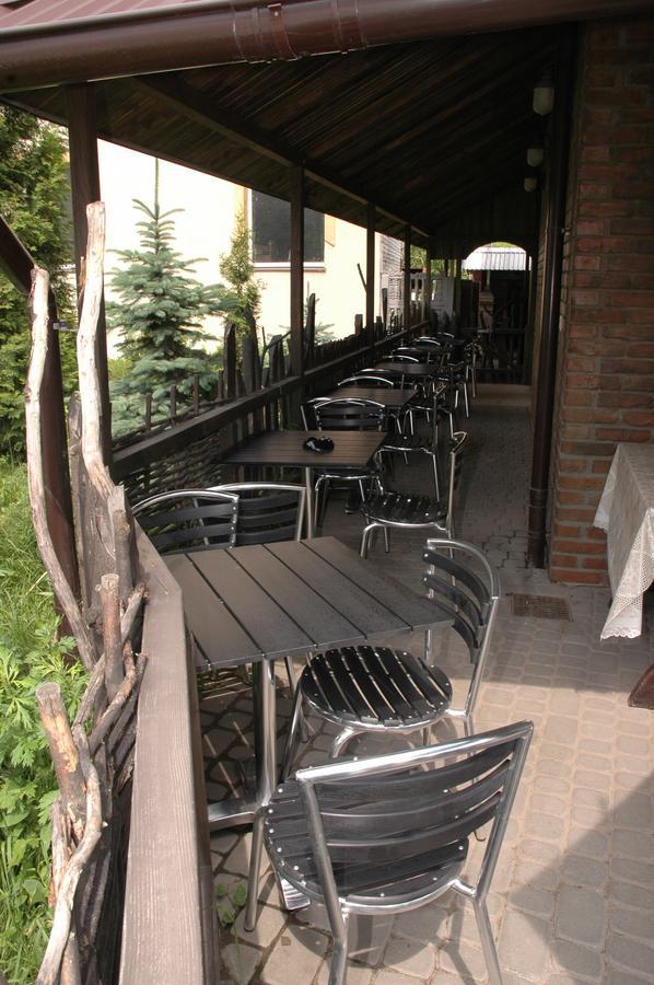 Guest House Лвив Екстериор снимка