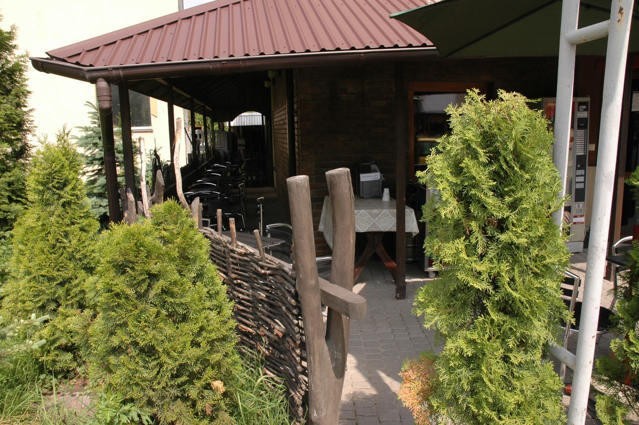Guest House Лвив Екстериор снимка