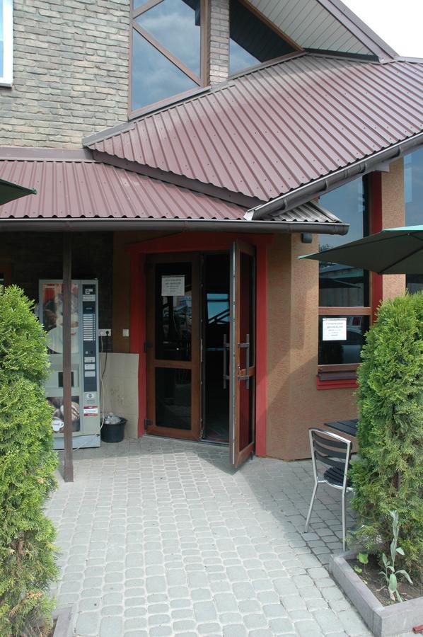 Guest House Лвив Екстериор снимка