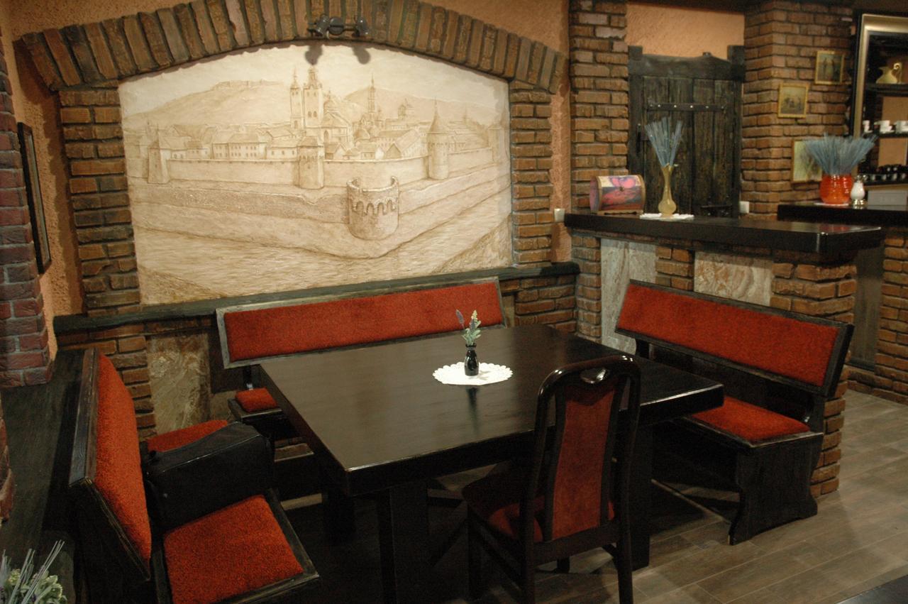 Guest House Лвив Екстериор снимка